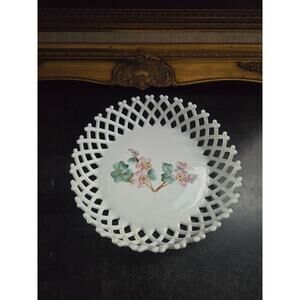 Vintage Westmoreland UV Milk Glass “Old Quilt” Reticulated Plate 9" Floral